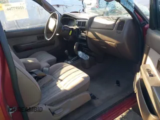 1998 Toyota Tacoma with VIN 4TAWN72NXWZ086401, listed as a IAAI auction lot 41697766 with Not Provided miles and . Bid and sale history available at DreamBid. Image 5.