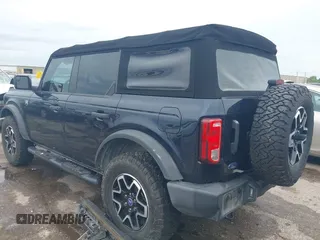 2021 Ford Bronco with VIN 1FMDE5BH2MLA85541, listed as a IAAI auction lot 42376748 with 53,724 mi miles and . Bid and sale history available at DreamBid. Image 3.