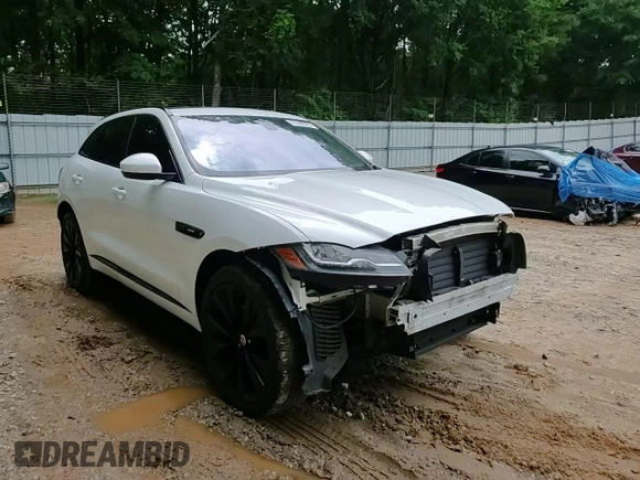 2017 Jaguar F-Pace 35t R-Sport with VIN SADCL2BV4HA097710, listed as a Copart auction lot 61068995 with 131,827 mi miles and Salvage title. Bid and sale history available at DreamBid. Image 13.