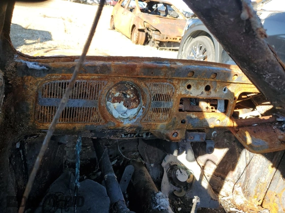 1969 Volkswagen Beetle with VIN 119732081, listed as a Copart auction lot 73503964 with Not Provided miles and Non Repairable. Bid and sale history available at DreamBid. Image 9.