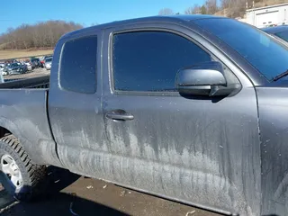 2020 Toyota Tacoma SR with VIN 3TYSX5EN3LT001848, listed as a IAAI auction lot 41650954 with 69,907 mi miles and . Bid and sale history available at DreamBid. Image 13.