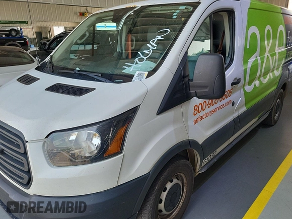 2016 Ford Transit Cargo z VIN 1FTYE1YM4GKB13059, wystawiony jako IAAI lot #42626529 z przebiegiem 260 756 mil mil oraz . Historia ofert i sprzedaży dostępna na DreamBid. Obrazek 33.