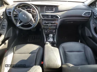 2019 Infiniti QX30 Essential with VIN SJKCH5CPXKA008371, listed as a Copart auction lot 72707884 with 25,907 mi miles and Salvage title. Bid and sale history available at DreamBid. Image 8.