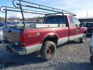 2004 Ford F-250 XL z VIN 1FTNX21L84EA11231, wystawiony jako IAAI lot #41527029 z przebiegiem 180 000 mil mil oraz . Historia ofert i sprzedaży dostępna na DreamBid. Obrazek 4.