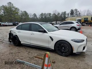 2021 BMW M3 Competition z VIN WBS33AY09MFL34036, wystawiony jako Copart lot #39110933 z przebiegiem 6299 mil mil oraz . Historia ofert i sprzedaży dostępna na DreamBid. Obrazek 4.