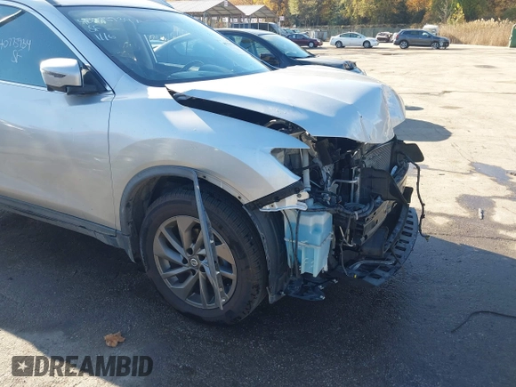 2016 Nissan Rogue SV with VIN KNMAT2MV6GP733975, listed as a IAAI auction lot 40775934 with 68,718 mi miles and . Bid and sale history available at DreamBid. Image 19.