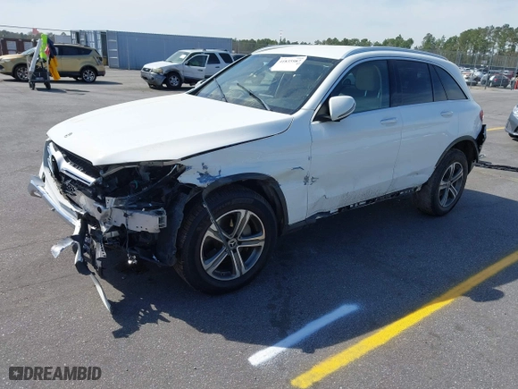 2019 Mercedes-Benz GLC with VIN WDC0G4JB3KV150851, listed as a IAAI auction lot 41835987 with 1 mi miles. Bid and sale history available at carsss.com. Image 22.