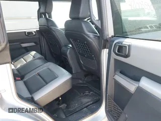 2022 Ford Bronco с VIN 1FMDE5BH3NLA79314, выставлен на аукционе IAAI как лот 42003550 с пробегом 15 303 миль миль и . История ставок и продаж доступна на DreamBid. Изображение 8.