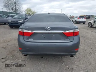2013 Lexus ES 4dr Sdn with VIN JTHBK1GG0D2074698, listed as a IAAI auction lot 42049070 with 117,036 mi miles. Bid and sale history available at carsss.com. Image 15.