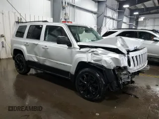 2012 Jeep Patriot Sport with VIN 1C4NJRBBXCD624343, listed as a Copart auction lot 61103315 with 116,728 mi miles and Salvage title. Bid and sale history available at DreamBid. Image 4.