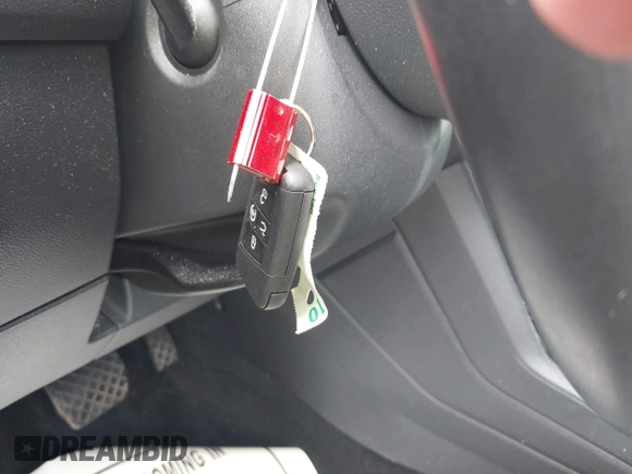 2022 Volkswagen Tiguan SE z VIN 3VV2B7AX0NM020942, wystawiony jako IAAI lot #42475302 z przebiegiem 26 353 mil mil oraz . Historia ofert i sprzedaży dostępna na DreamBid. Obrazek 11.