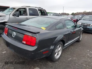 2007 Ford Mustang Deluxe with VIN 1ZVFT80N075357460, listed as a IAAI auction lot 41047829 with 146,175 mi miles. Bid and sale history available at carsss.com. Image 4.