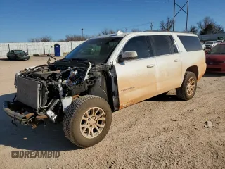 2017 GMC Yukon XL SLT with VIN 1GKS2GKC9HR180738, listed as a Copart auction lot 46830145 with 118,931 mi miles and Salvage Title. Bid and sale history available at carsss.com. Image 1.