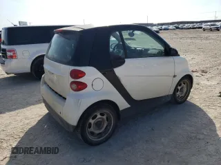 2014 Smart fortwo Pure z VIN WMEEJ3BA8EK742332, wystawiony jako Copart lot #44252235 z przebiegiem 97 980 mil mil oraz Czysty tytuł • Clean title. Historia ofert i sprzedaży dostępna na DreamBid. Obrazek 3.