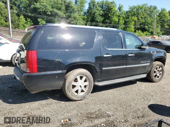 2008 Cadillac Escalade ESV with VIN 1GYFK66848R215970, listed as a Copart auction lot 57226505 with 255,076 mi miles and Salvage title. Bid and sale history available at DreamBid. Image 3.