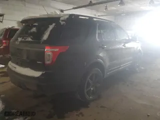 2015 Ford Explorer XLT with VIN 1FM5K8D80FGA26267, listed as a Copart auction lot 45785945 with 122,808 mi miles and Clean Title. Bid and sale history available at carsss.com. Image 3.