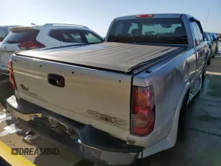 2006 Chevrolet Silverado 1500 LT1 with VIN 1GCEC19T86Z130760, listed as a Copart auction lot 45917125 with 179,023 mi miles and Salvage Title. Bid and sale history available at DreamBid. Image 6.