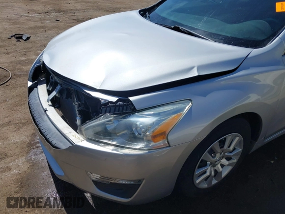 2013 Nissan Altima SV with VIN 1N4AL3AP4DN539082, listed as a IAAI auction lot 41848939 with 142,294 mi miles and . Bid and sale history available at carsss.com. Image 6.