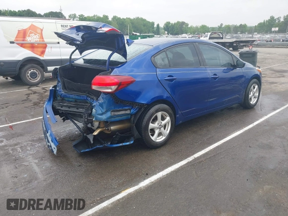 2017 Kia Forte LX with VIN 3KPFK4A73HE139100, listed as a IAAI auction lot 42112650 with 116,222 mi miles and . Bid and sale history available at carsss.com. Image 4.
