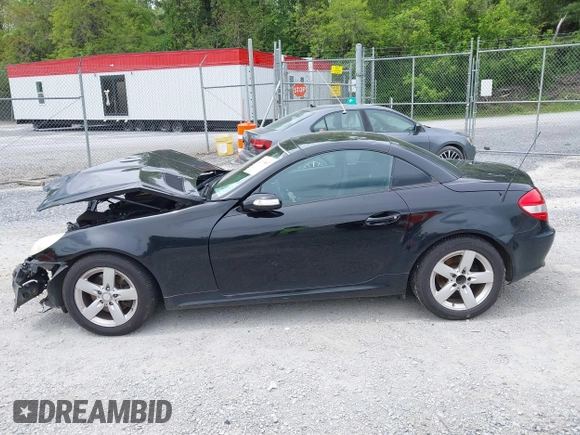 2007 Mercedes-Benz SLK 280 z VIN WDBWK54F87F139699, wystawiony jako IAAI lot #42199082 z przebiegiem 155 689 mil mil oraz . Historia ofert i sprzedaży dostępna na DreamBid. Obrazek 14.