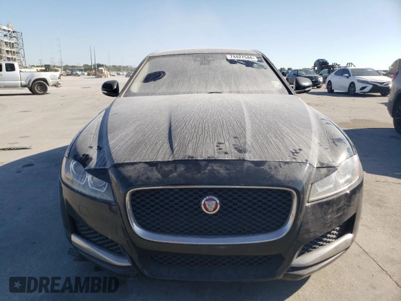2018 Jaguar XF 25t with VIN SAJBR4FX6JCY61663, listed as a Copart auction lot 74427544 with 0 mi miles and Clean Title. Bid and sale history available at carsss.com. Image 5.