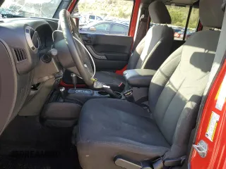 2018 Jeep Wrangler JK Unlimited Sport S with VIN 1C4BJWDG8JL891400, listed as a Copart auction lot 52137685 with 30,047 mi miles and Salvage Title. Bid and sale history available at carsss.com. Image 7.