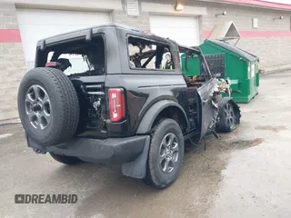 2024 Ford Bronco Big Bend z VIN 1FMDE7AH3RLA20329, wystawiony jako IAAI lot #41028686 z przebiegiem Nie podano mil oraz . Historia ofert i sprzedaży dostępna na DreamBid. Obrazek 4.