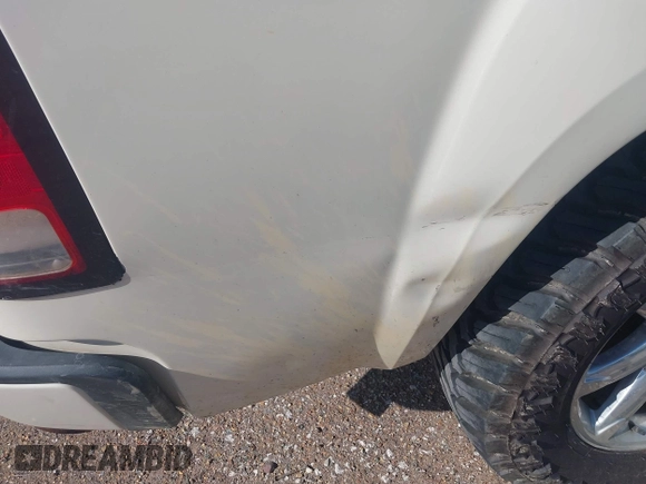 2010 GMC Sierra 1500 Denali z VIN 3GTRKXE26AG222270, wystawiony jako IAAI lot #41974112 z przebiegiem 166 366 mil mil oraz . Historia ofert i sprzedaży dostępna na DreamBid. Obrazek 20.
