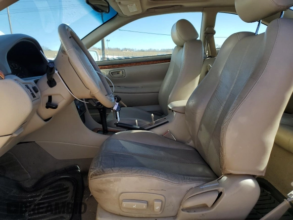2002 Toyota Solara SE with VIN 2T1CF28PX2C599393, listed as a Copart auction lot 83866384 with 192,882 mi miles and Clean Title. Bid and sale history available at DreamBid. Image 7.