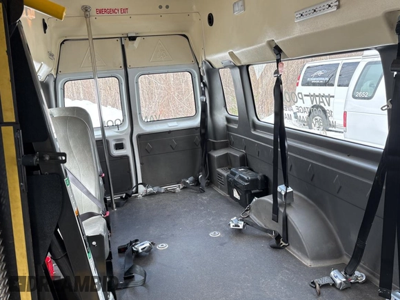 2014 Ford Econoline Cargo Commercial with VIN 1FTNS2EW6EDA97603, listed as a Copart auction lot 47958945 with 112,974 mi miles and Clean Title. Bid and sale history available at carsss.com. Image 6.