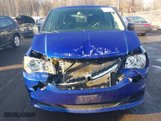 2018 Dodge Grand Caravan SE with VIN 2C4RDGBG8JR363409, listed as a IAAI auction lot 41129214 with 101,143 mi miles. Bid and sale history available at carsss.com. Image 12.