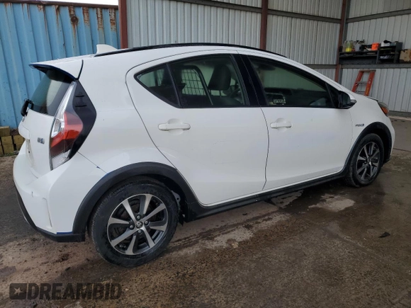 2018 Toyota Prius One with VIN JTDKDTB32J1613089, listed as a Copart auction lot 53746525 with 118,194 mi miles and Clean Title. Bid and sale history available at DreamBid. Image 3.