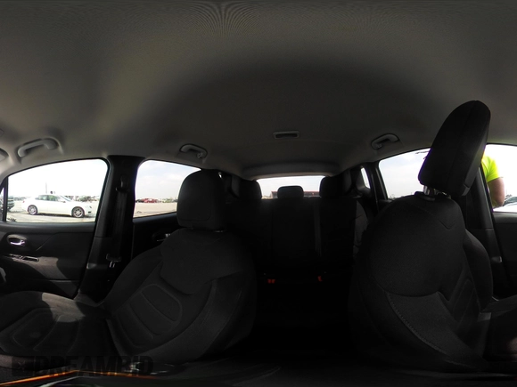 2020 Jeep Renegade Latitude with VIN ZACNJABB8LPL44436, listed as a IAAI auction lot 41919226 with 71,600 mi miles and . Bid and sale history available at DreamBid. Image 19.
