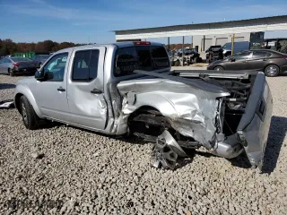 2020 Nissan Frontier SV with VIN 1N6ED0EA7LN722081, listed as a Copart auction lot 82192264 with 5,329 mi miles and Salvage Title. Bid and sale history available at carsss.com. Image 2.