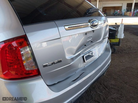 2014 Ford Edge Limited with VIN 2FMDK3KC6EBB65959, listed as a IAAI auction lot 41591088 with 190,605 mi miles. Bid and sale history available at carsss.com. Image 6.