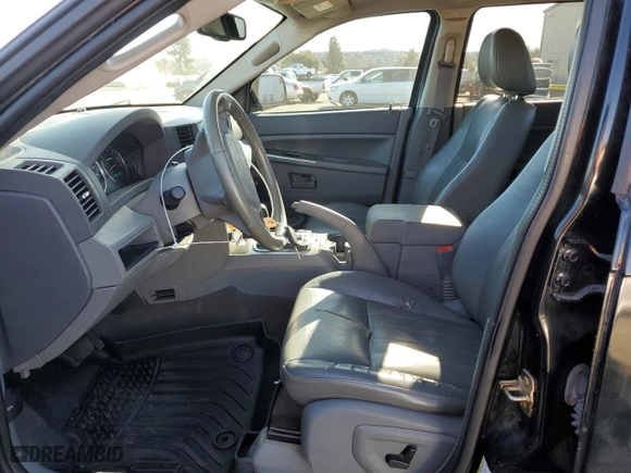 2007 Jeep Grand Cherokee Laredo with VIN 1J8HR48N57C557472, listed as a Copart auction lot 88547125 with 180,888 mi miles and Non Repairable. Bid and sale history available at carsss.com. Image 7.