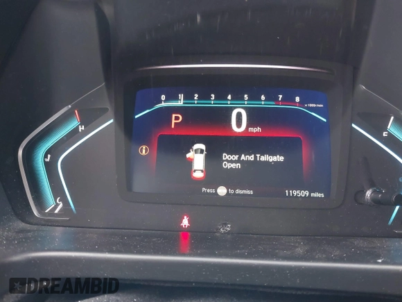2018 Honda Odyssey LX with VIN 5FNRL6H2XJB041746, listed as a IAAI auction lot 41232936 with 119,509 mi miles. Bid and sale history available at carsss.com. Image 7.