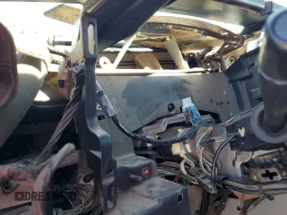 2004 Chevrolet Tahoe Z71 z VIN 1GNEK13Z64R270410, wystawiony jako Copart lot #58807635 z przebiegiem Nie podano mil oraz Szkoda całkowita • Salvage title. Historia ofert i sprzedaży dostępna na DreamBid. Obrazek 9.