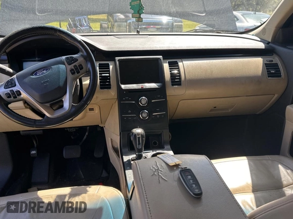 2016 Ford Flex SEL z VIN 2FMGK5C83GBA09724, wystawiony jako Copart lot #49134325 z przebiegiem 188 103 mil mil oraz Czysty tytuł • Clean title. Historia ofert i sprzedaży dostępna na DreamBid. Obrazek 9.