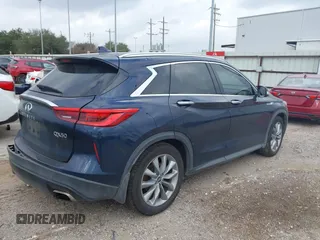2019 Infiniti QX50 Luxe z VIN 3PCAJ5M32KF118445, wystawiony jako IAAI lot #41508810 z przebiegiem 130 623 mil mil oraz . Historia ofert i sprzedaży dostępna na DreamBid. Obrazek 4.