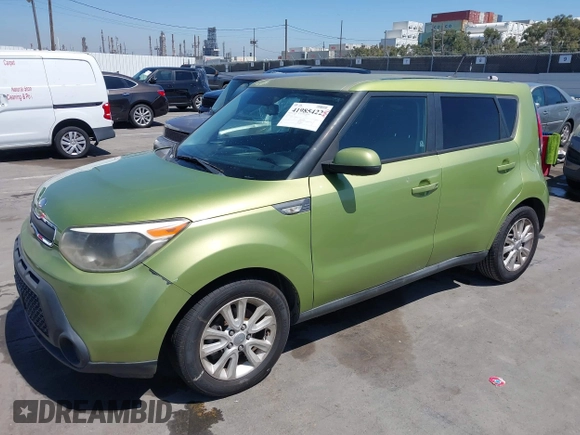2014 Kia Soul with VIN KNDJN2A28E7717245, listed as a IAAI auction lot 41985422 with 79,118 mi miles. Bid and sale history available at carsss.com. Image 2.