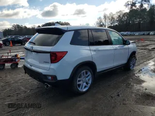 2025 Honda Passport EX-L z VIN 5FNYF8H50SB006479, wystawiony jako Copart lot #88361265 z przebiegiem 3157 mil mil oraz Szkody całkowita. Historia ofert i sprzedaży dostępna na DreamBid. Obrazek 3.