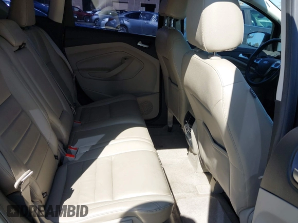 2016 Ford C-Max SEL z VIN 1FADP5CU1GL112085, wystawiony jako IAAI lot #42239257 z przebiegiem 88 149 mil mil oraz . Historia ofert i sprzedaży dostępna na DreamBid. Obrazek 8.