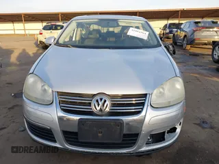 2008 Volkswagen Jetta Sedan SE with VIN 3VWRM71K98M053239, listed as a IAAI auction lot 41084364 with 182,575 mi miles. Bid and sale history available at carsss.com. Image 12.