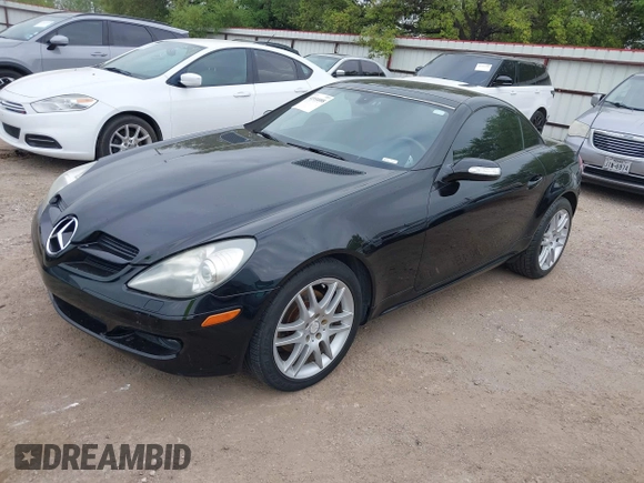 2008 Mercedes-Benz SLK-Class 3.0L with VIN WDBWK54F78F178141, listed as a IAAI auction lot 41934088 with 95,982 mi miles. Bid and sale history available at carsss.com. Image 2.