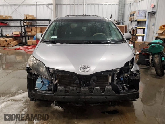 2012 Toyota Sienna SE with VIN 5TDXK3DC3CS180574, listed as a Copart auction lot 45020255 with 240,341 mi miles and Clean Title. Bid and sale history available at carsss.com. Image 5.