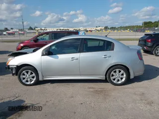 2010 Nissan Sentra SR with VIN 3N1AB6AP8AL727018, listed as a IAAI auction lot 41508459 with 75,989 mi miles and . Bid and sale history available at DreamBid. Image 14.