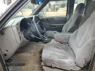 1998 GMC Sonoma SLS with VIN 1GTCS1943W8520982, listed as a Copart auction lot 48259045 with 218,811 mi miles and Salvage Title. Bid and sale history available at carsss.com. Image 7.