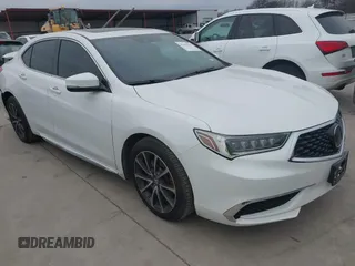 2018 Acura TLX w/Technology Pkg with VIN 19UUB3F56JA004700, listed as a IAAI auction lot 41243226 with 71,038 mi miles. Bid and sale history available at carsss.com. Image 1.