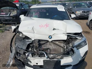 2022 BMW X2 sDrive28i with VIN WBXYH9C04N5U11829, listed as a IAAI auction lot 40184510 with 59,426 mi miles. Bid and sale history available at carsss.com. Image 12.